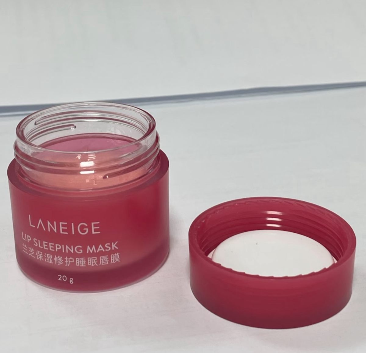 💄读大学的时候，兰芝唇膜特别火热，那时的兰芝唇膜，装在小小