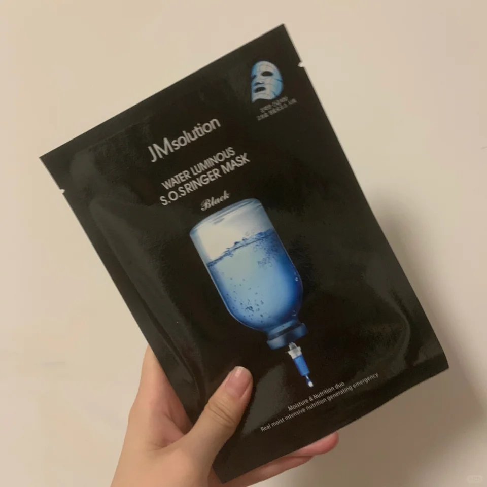 回想我大学时期最喜欢用的面膜就是韩国的各种面膜，平时消耗的快