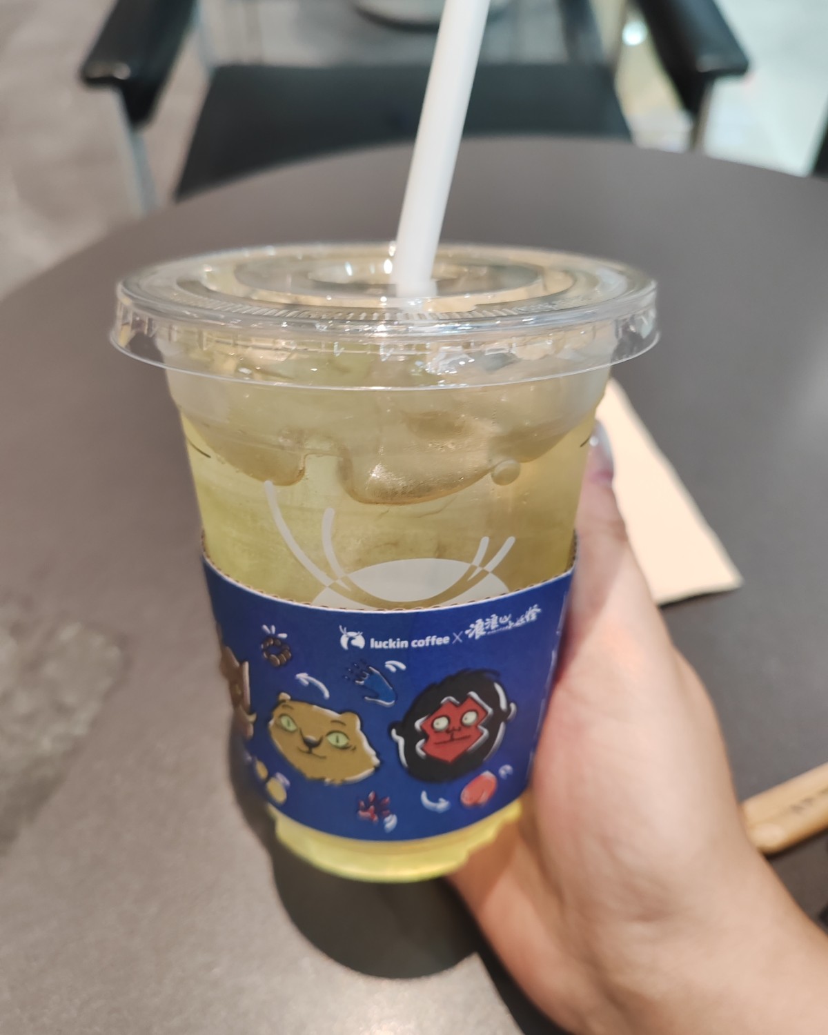 工作日不想上班，但是也不想家里蹲，怎么办呢？去妈妈家吧，顺便