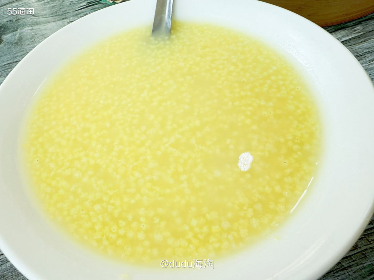 🌿这是在内蒙吃的一顿早餐，这边早上都是喝奶茶，都是咸口的，