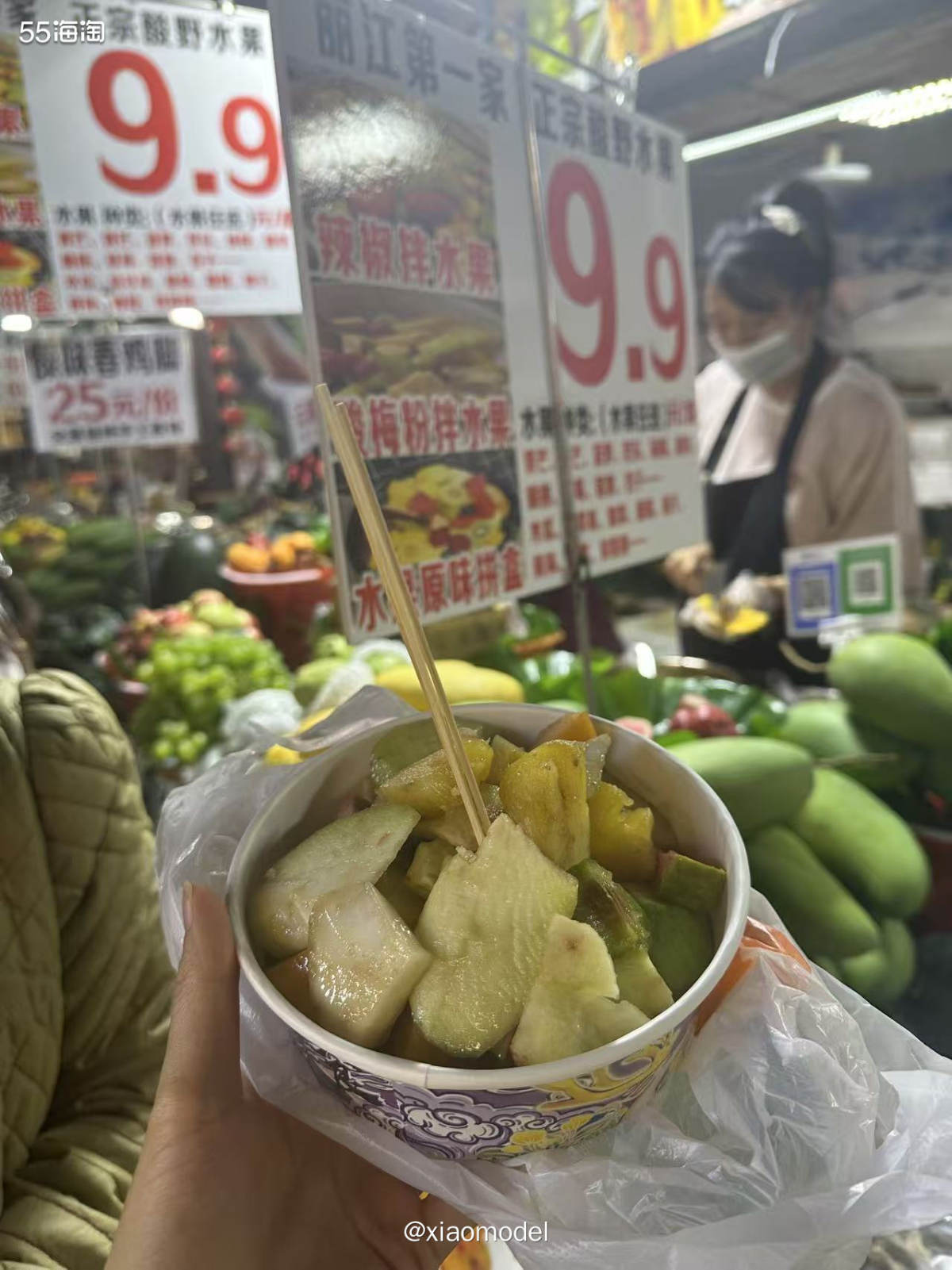 😀坐落于丽江古城南门的忠义夜市人气很高，正好离酒店1公里左