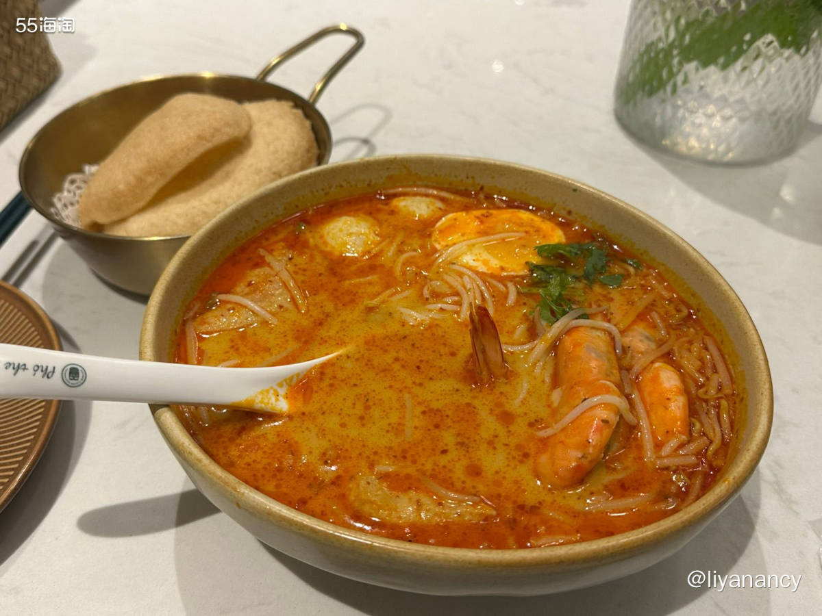 我爱吃的福万越南餐厅，服务很好，每次到店就给虾片，临走的时候