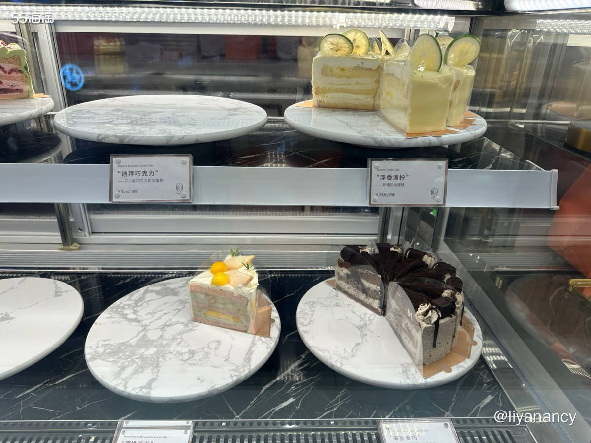 我爱吃的福万越南餐厅，服务很好，每次到店就给虾片，临走的时候