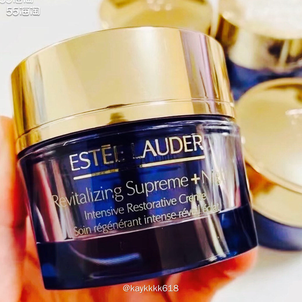 雅诗兰黛明星产品有很多，大名鼎鼎的小棕瓶精华，基本上几秒钟卖