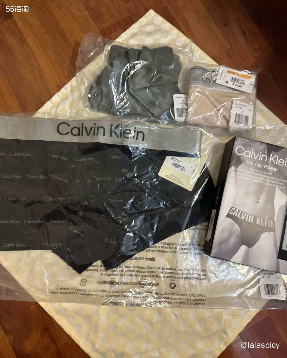 作为一名海淘老手，最近应朋友的要求从美国Calvin Kle