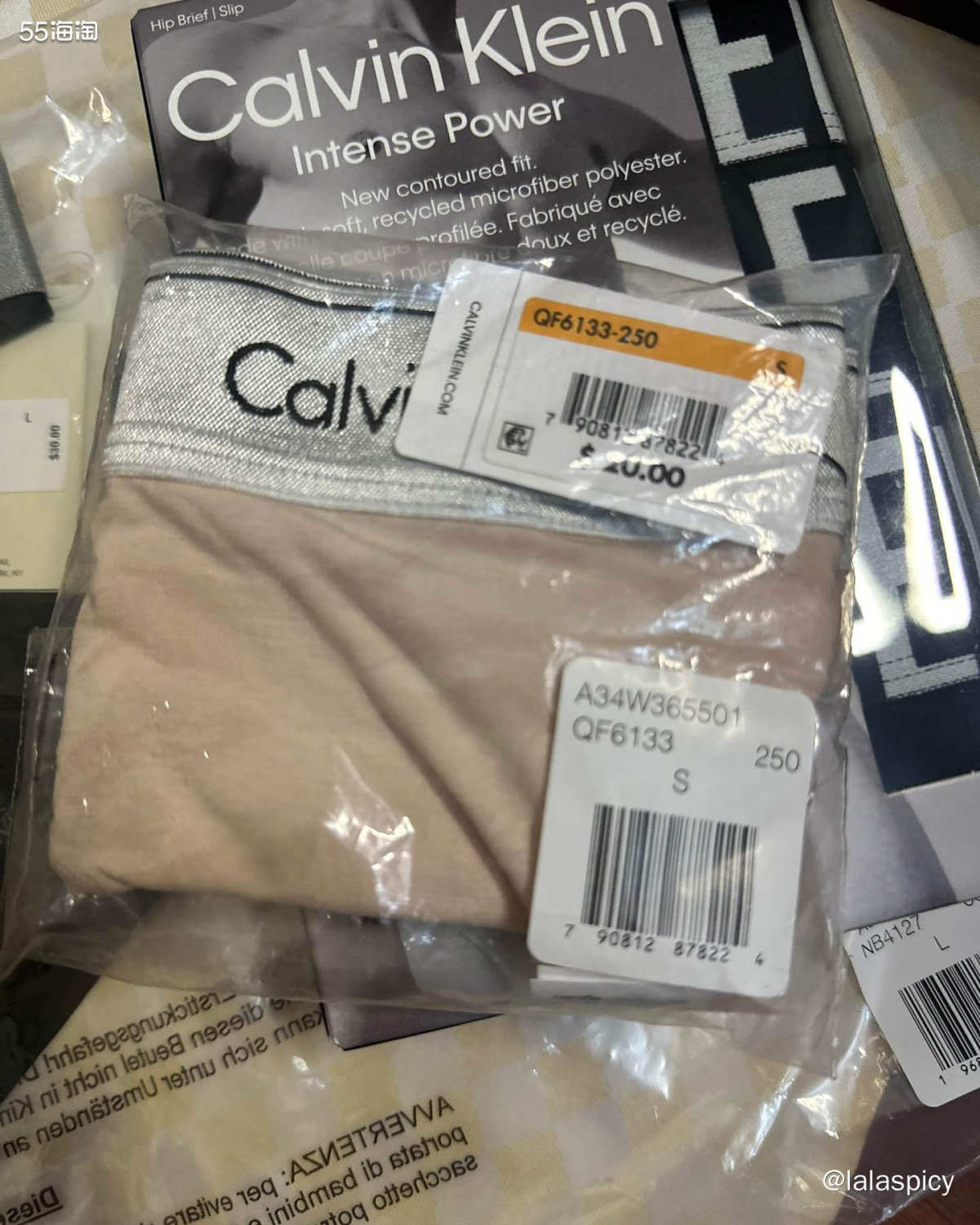 作为一名海淘老手，最近应朋友的要求从美国Calvin Kle
