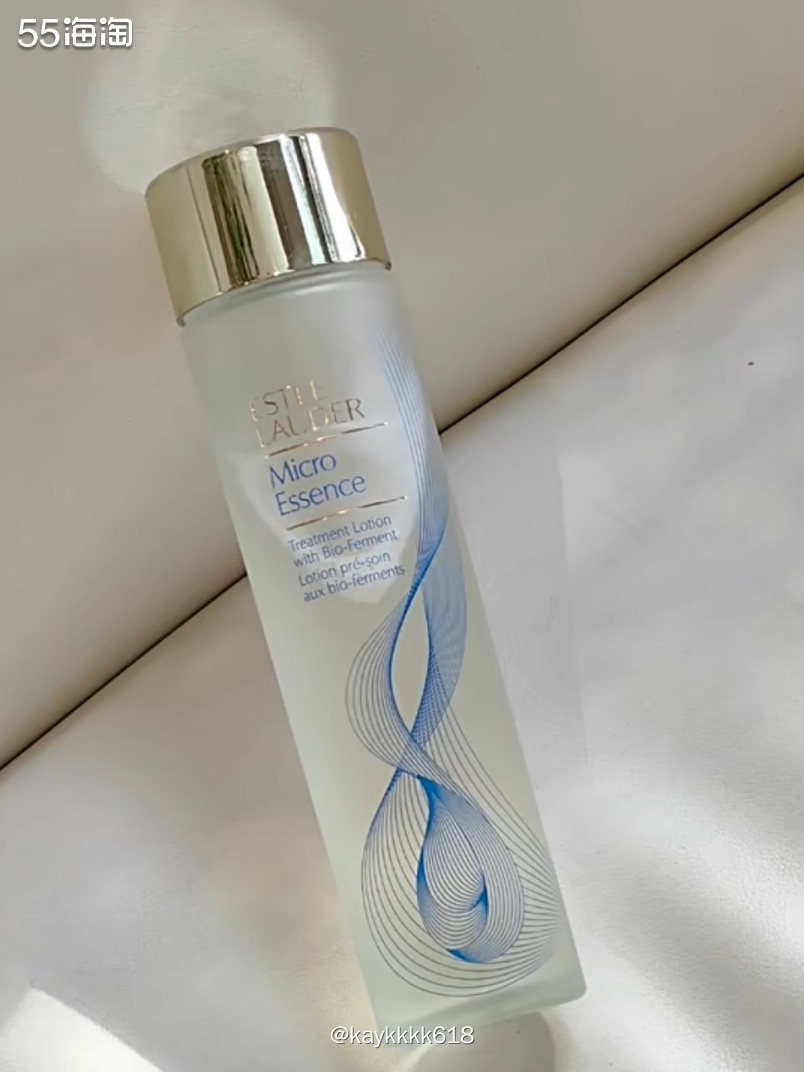 雅诗兰黛的护肤线绝对在线，毕竟这么多年的研究出了好多明星产品