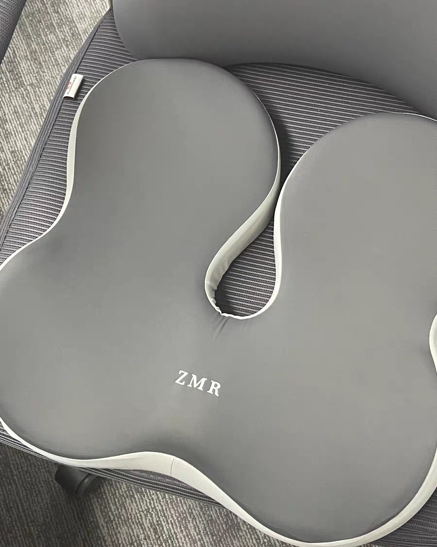 下单网站：淘宝网 下单商品：尾椎减压坐垫 下单金额：RMB3