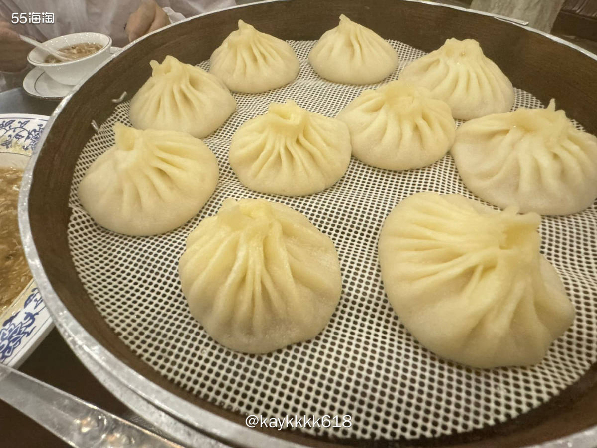 这次洛阳之行带妈妈主打随性行程都不太赶，早上大运河博物馆回来