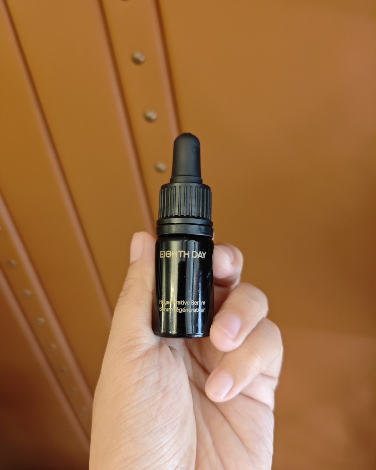 分享一下我近期的海淘护肤单品吧，也是我近期比较喜欢的两款精华