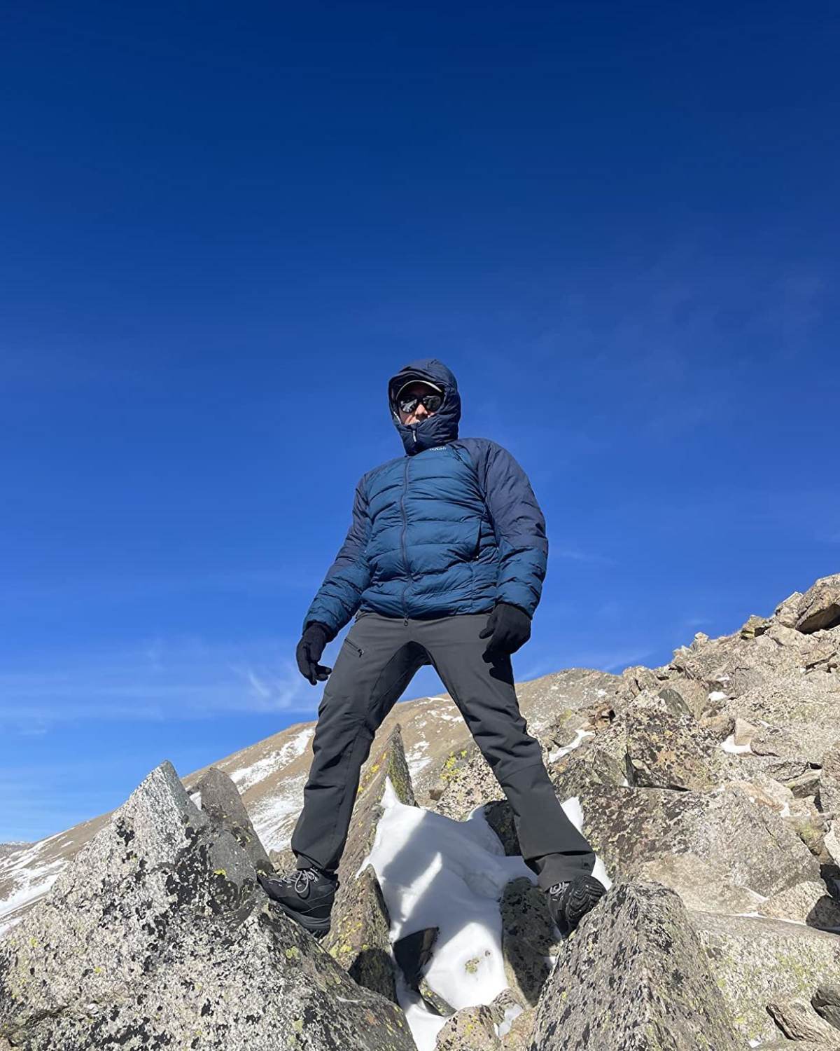 这次在加拿大的TLH剁手了rab的羽绒服，由于三件8折，顺便