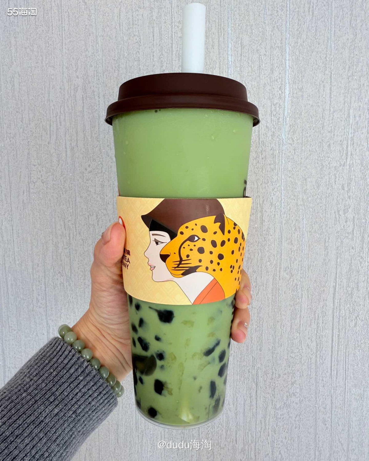 🌿在北京真的都没见过路边摊，更别说街边冒烟的炭火烧烤了，回