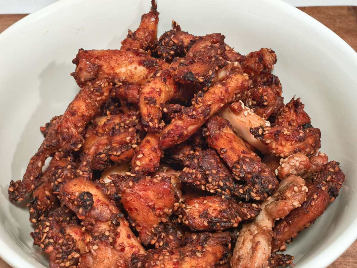 这个烤鸡胸肉干之前做过吃完了好久， 今天下班没事干，又买了几