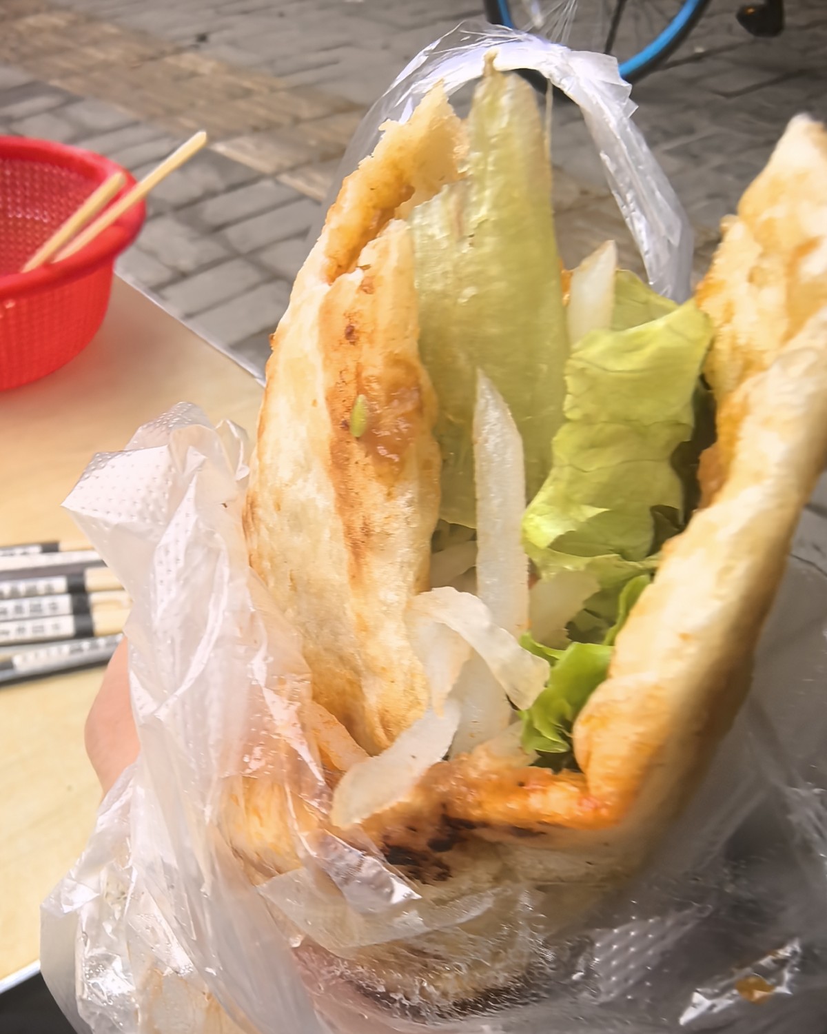 国庆的最后一天，我和我老公终于回到大西安了。 开车真的开的累