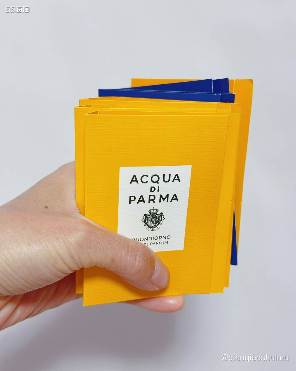 也忘记怎么被种草的了，反正就稀里糊涂买了帕尔玛之水的两瓶浓香