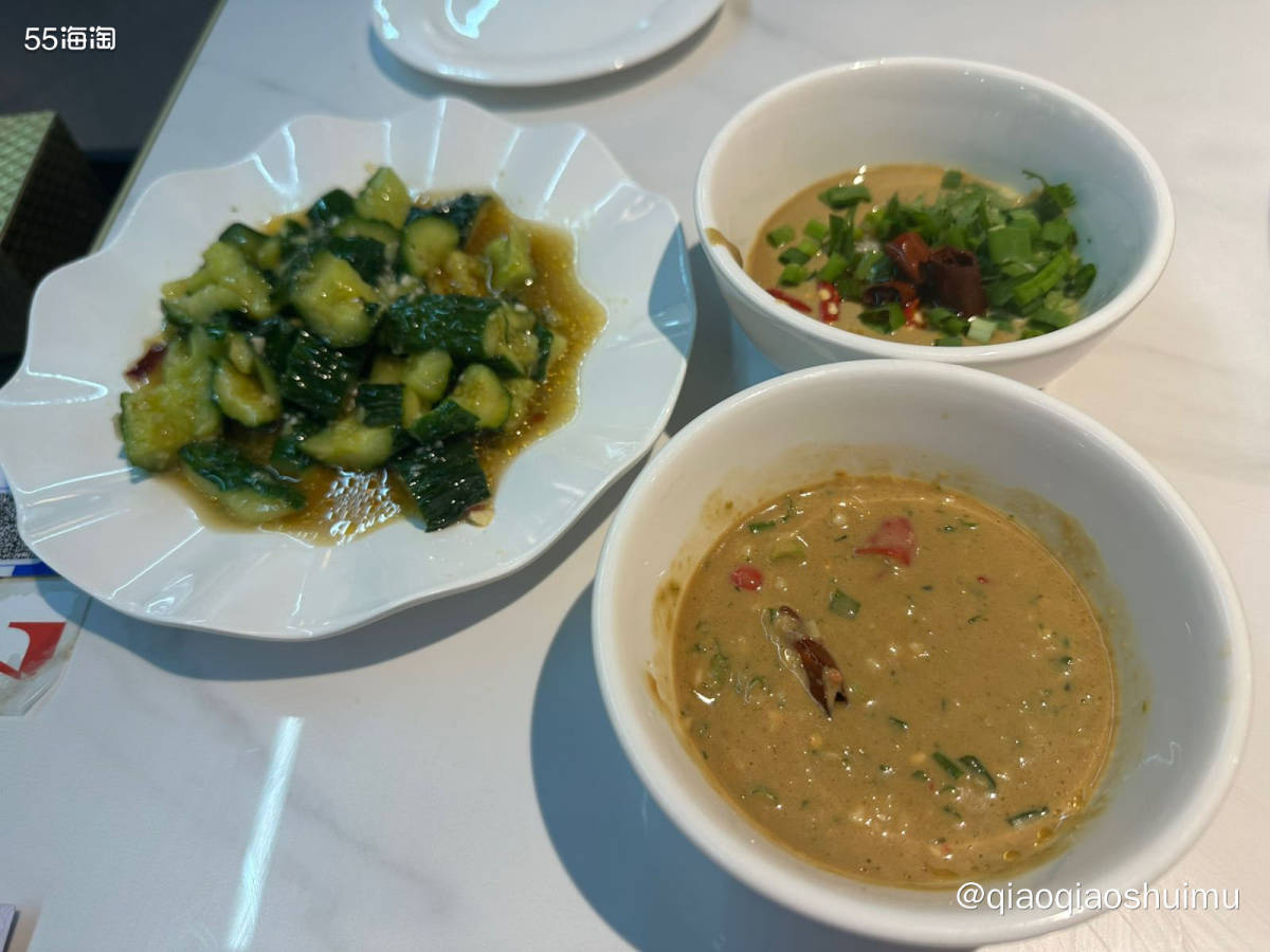 这个套餐是老公从抖音团的，七荤七素，才150多，超级划算的。