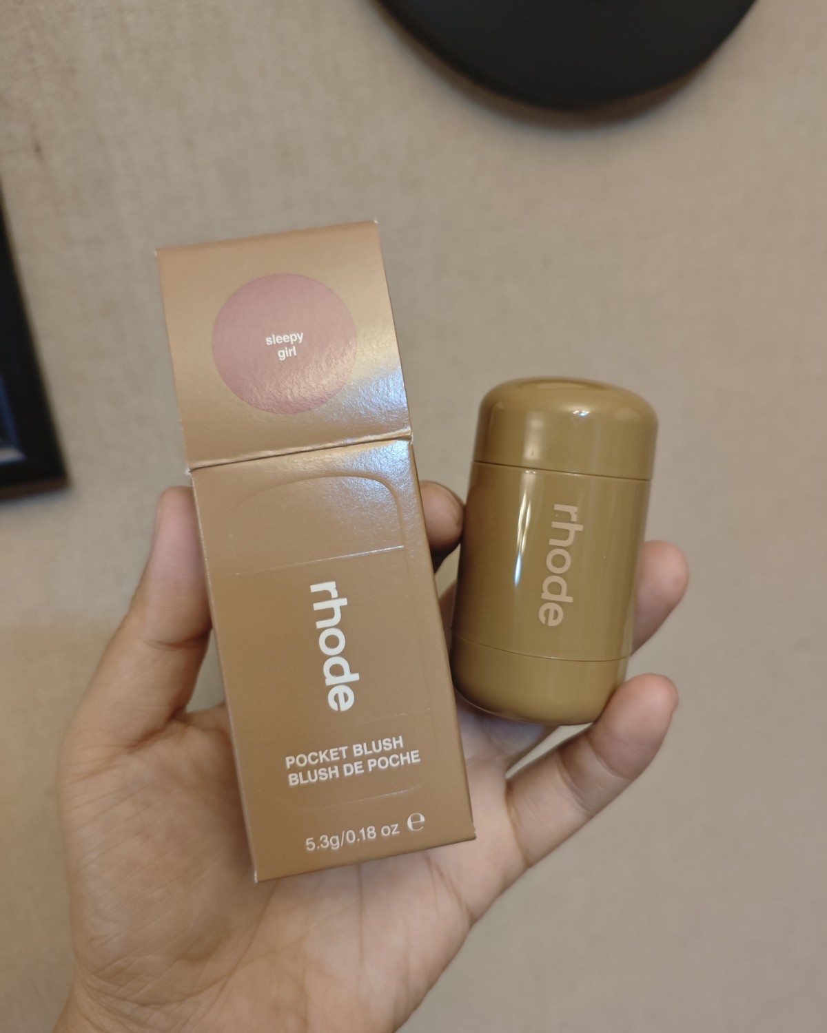 前几天收到了我一箱rhode，这箱昨天也是收到了！  ✨这一