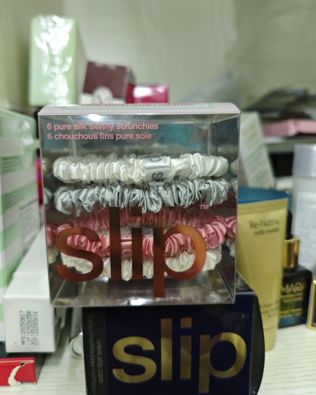 我一直在囤的海淘非美妆产品就是slip发圈了，它家也是离谱，