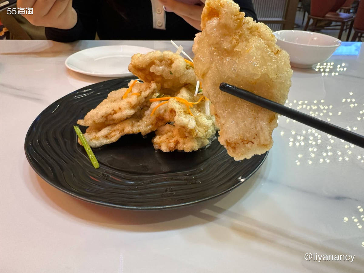 东方饺子王是哈尔滨的品牌，以前在老家的时候就经常吃，今天跟好