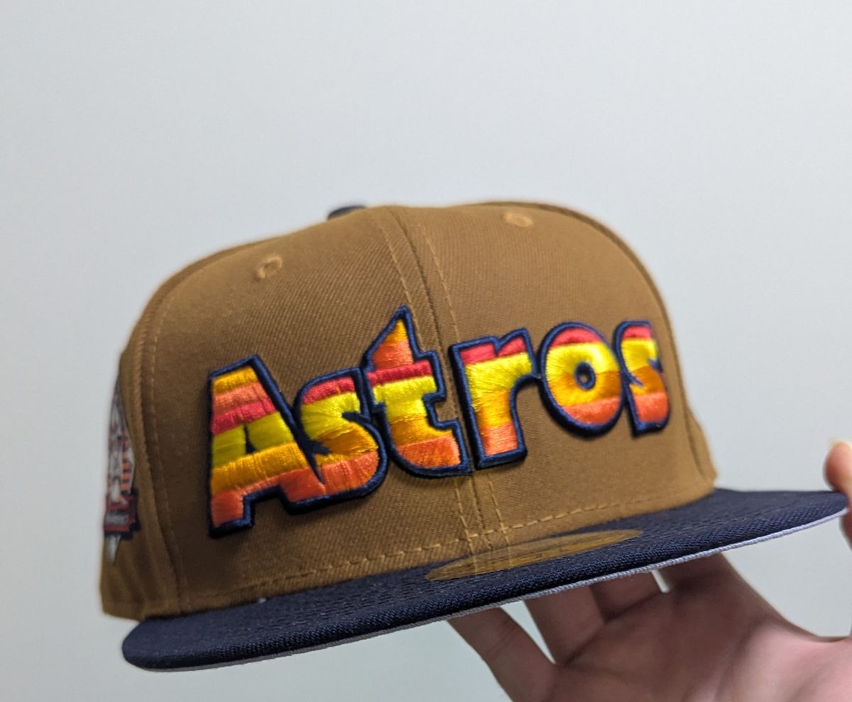 这次在ebay淘了一顶纽亦华的休斯顿太空人棒球帽，比较稀有的