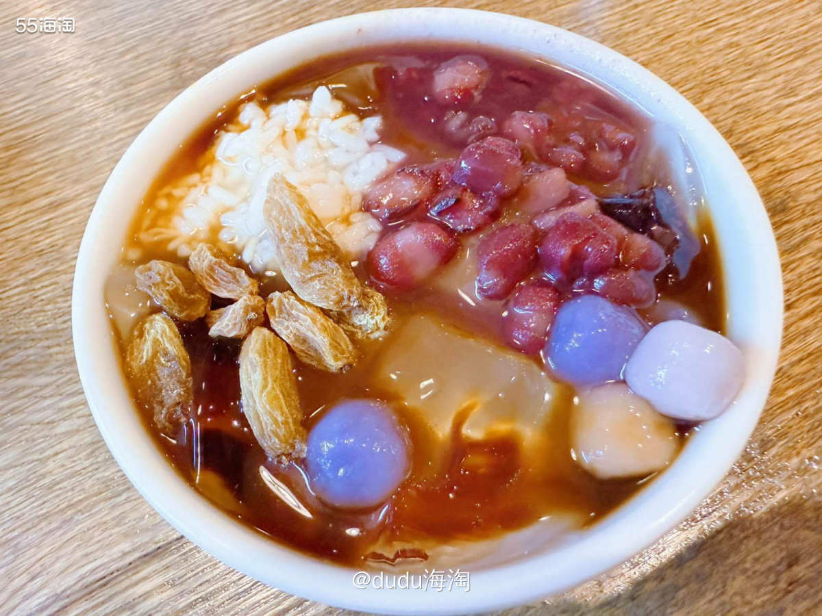 🌿昨天带娃出来玩就中午就在外面吃啦，选了一家跷脚牛肉店，没