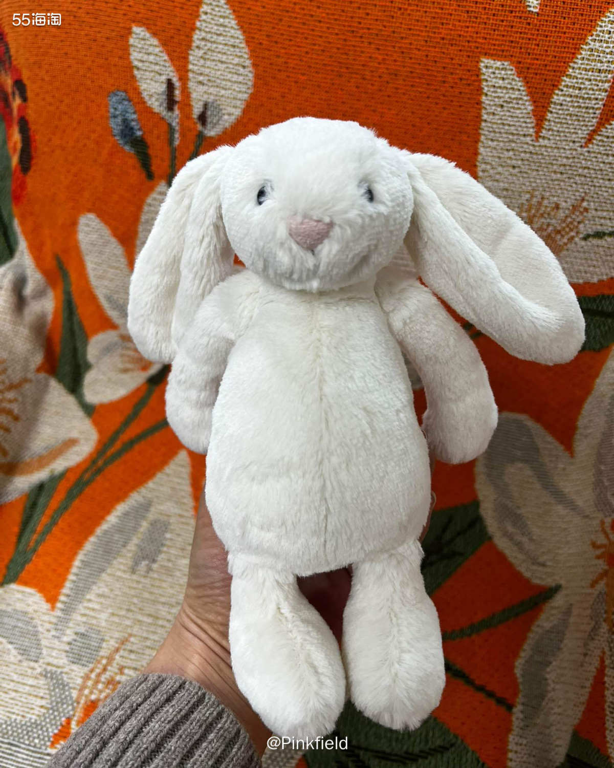 🐰这只兔子也是有点久了，当时朋友看到有货，就帮我买了一只，