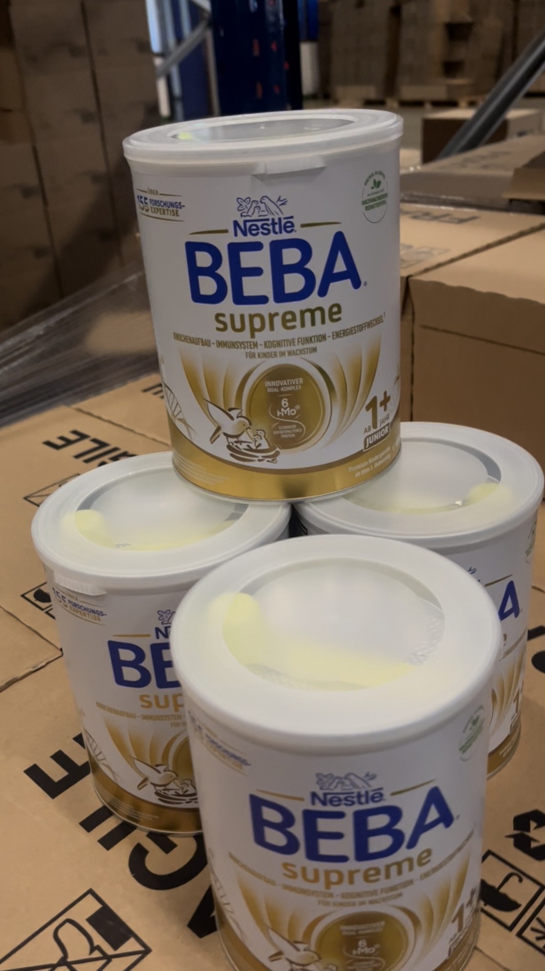 首先回答一个问题：  喝雀巢 BEBA 至尊版出现绿便是非常