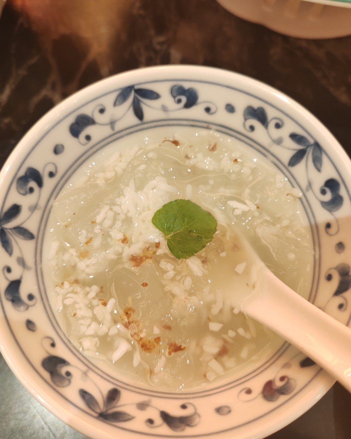 最近都没怎么出去浪，八佰伴也很久没去了，好像有蛮多新店的！这