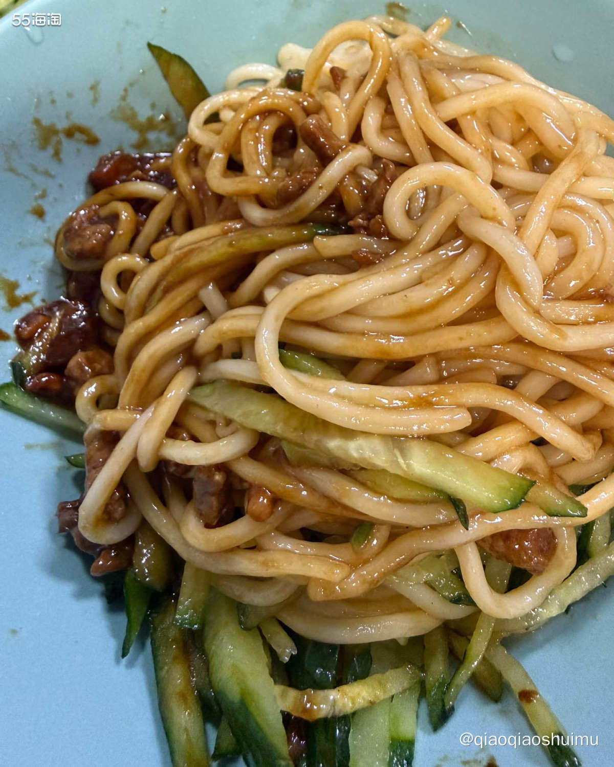 上周忽然想吃炸酱面了，赶紧呼妈妈，而且还顺道点了好几个别的菜