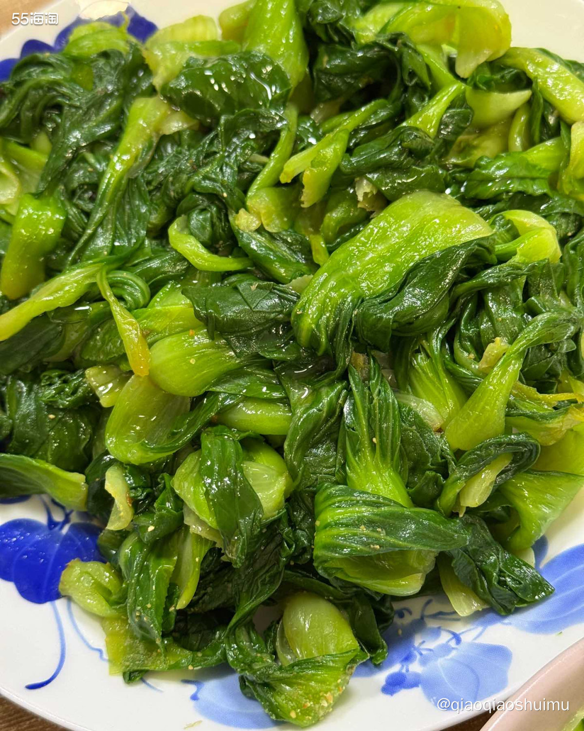 上周忽然想吃炸酱面了，赶紧呼妈妈，而且还顺道点了好几个别的菜