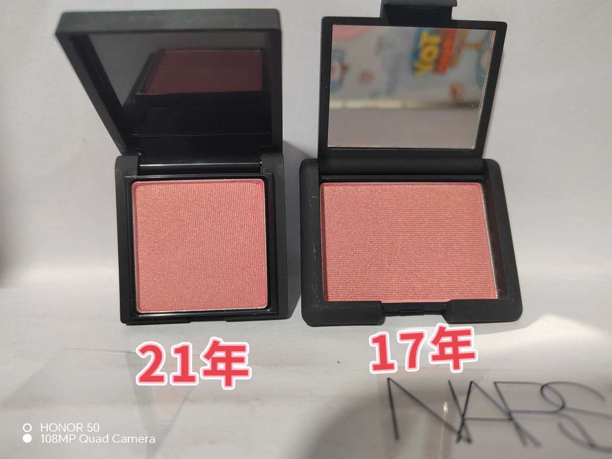 🌈之前很多姐妹问我手上的Nars腮红orgasm偏什么颜色