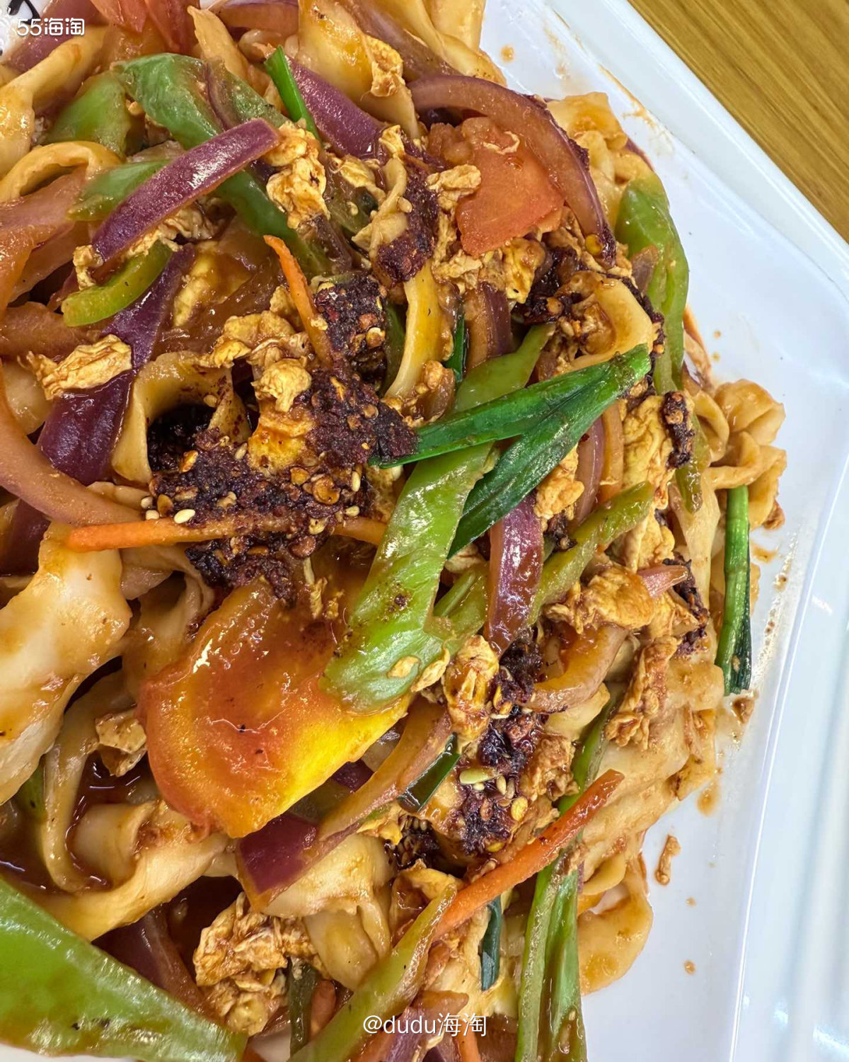 🌿今天去食堂吃午餐去吃了我快两个月都没吃过的刀削面，因为每