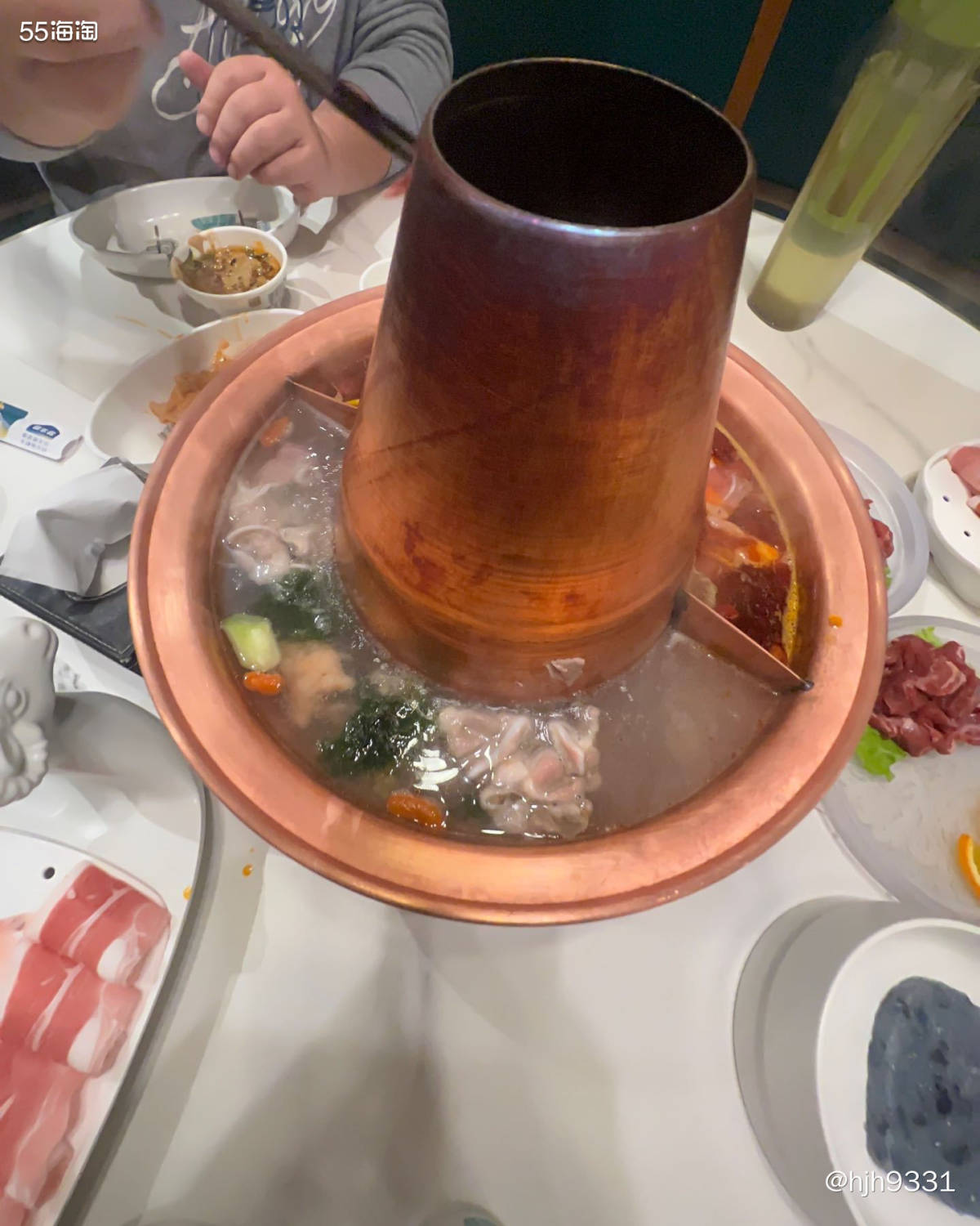 🍲我家那位说这家额尔敦自助涮挺好吃的，牛羊肉都很新鲜，刚好