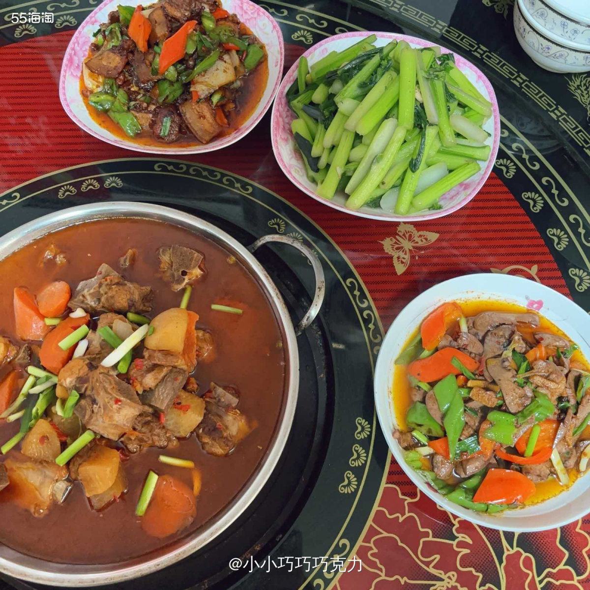 又分享一个元旦回我家的美食啦，吃到了正宗的农家土猪肉，非常不