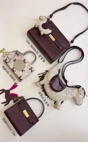 马年本命包也太萌了吧，TORY BURCH小马包！