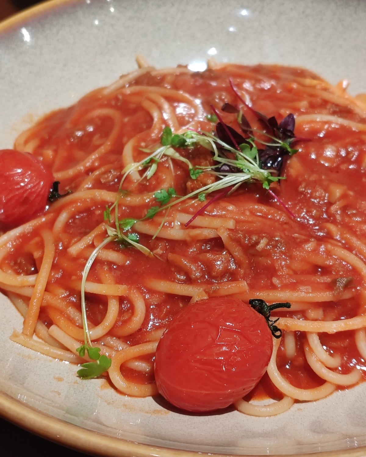 今天难得休息一下，正好闺蜜也是休息日，原本相约去洗浴混一下午