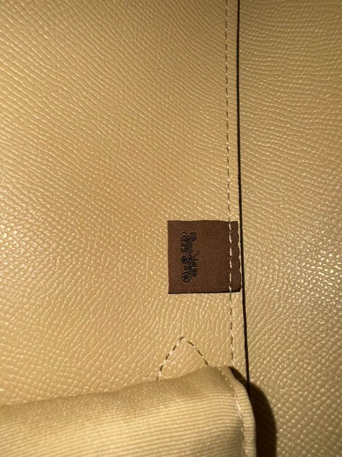 最近新入手了一个coach包包，在网上看了一圈鉴定图片，看这