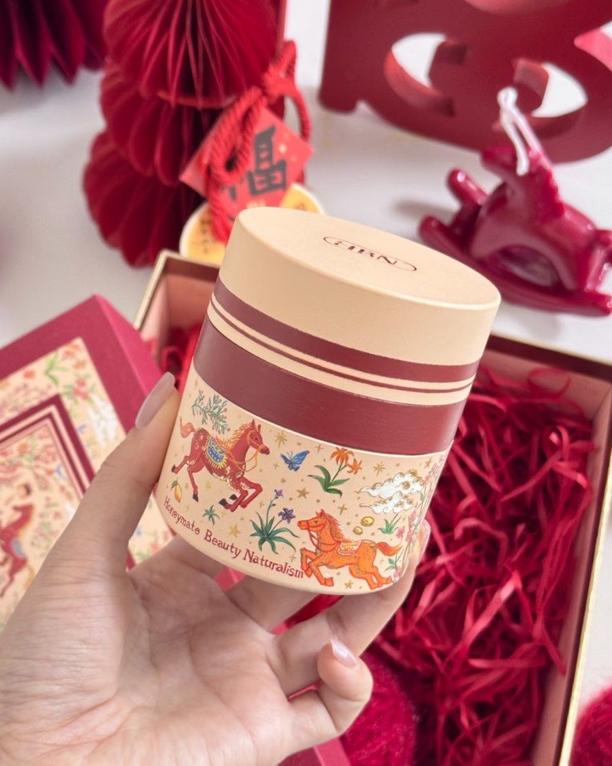 🌸该说不说HBN马年限定新年礼盒太绝了！  🌸手绘小马、