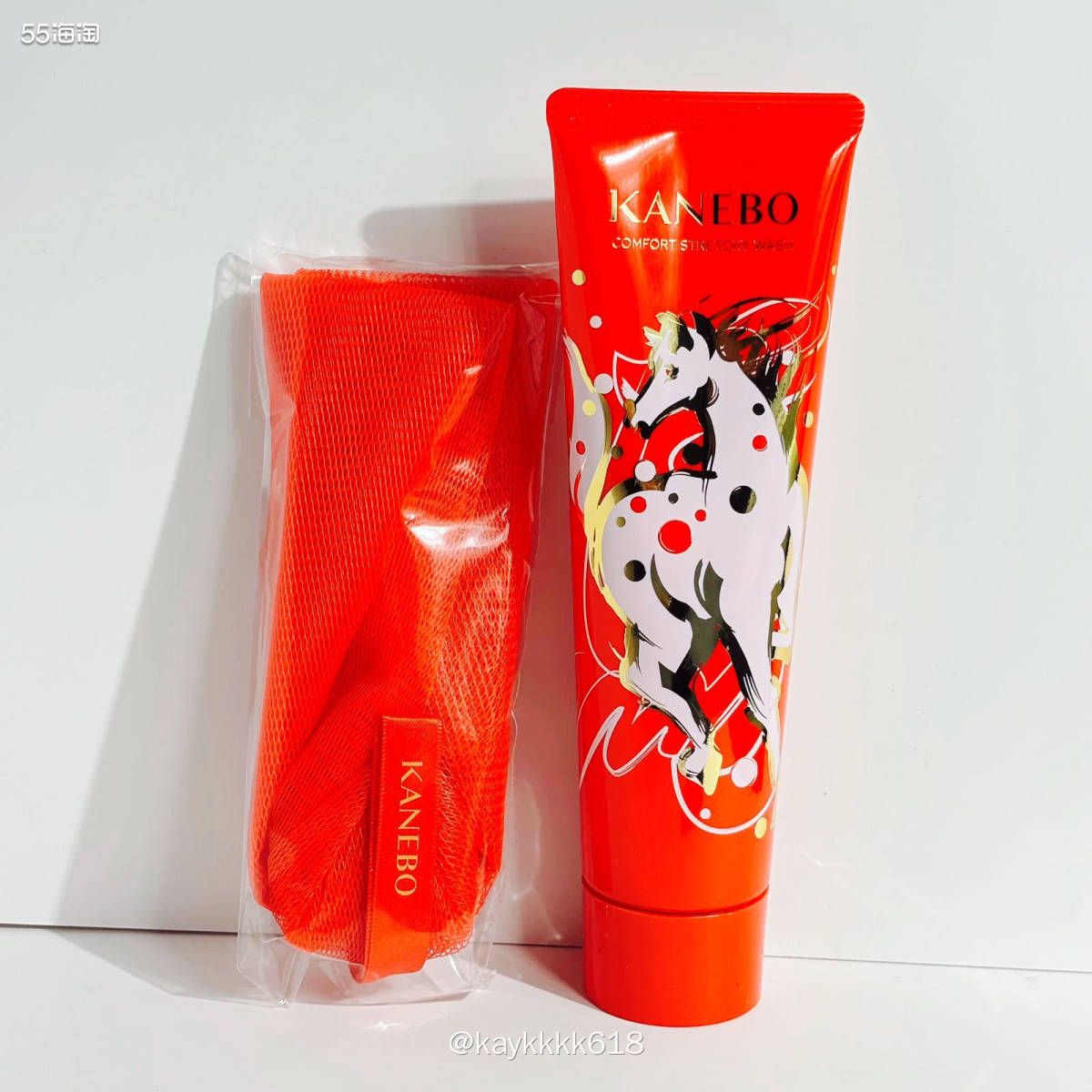 说到日系品牌比较喜欢Kanebo产品多也确实很好用，黑管洁面