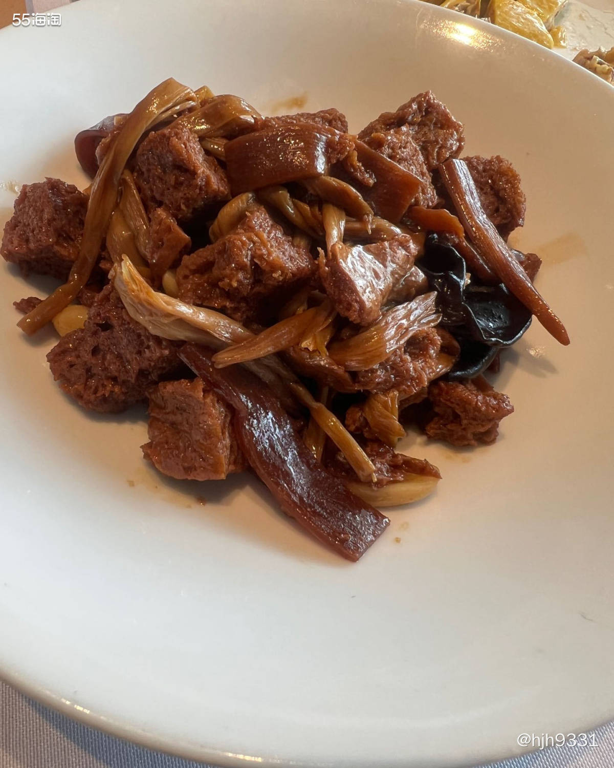 💥早上出去办事，中午来不及回家煮饭，一家三口外面随便吃一点