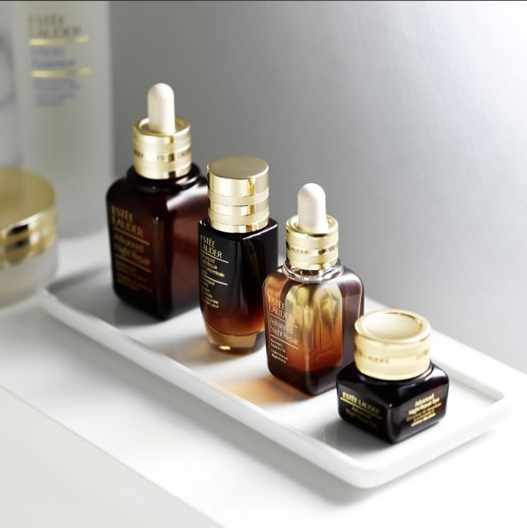 雅诗兰黛的生日礼需要在官网注册会员，并在生日当月下单才能领取