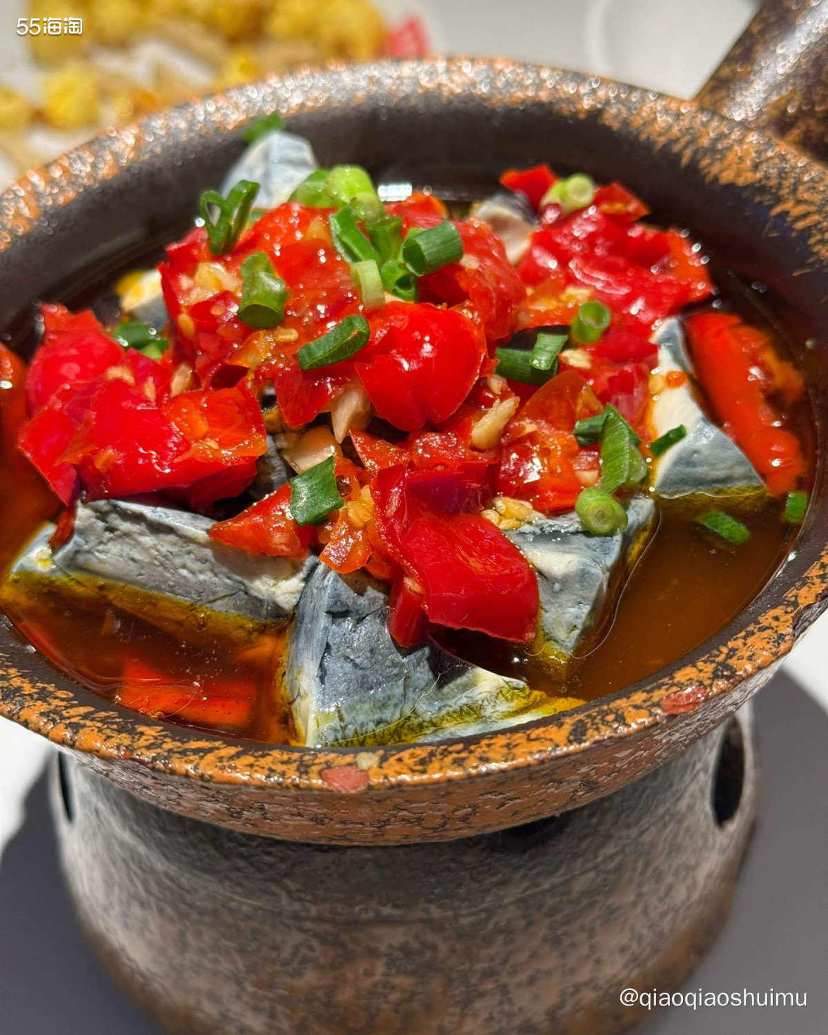 其实在北京也经常吃臭鳜鱼，来了他的老家，也得吃一吃。 臭鳜鱼