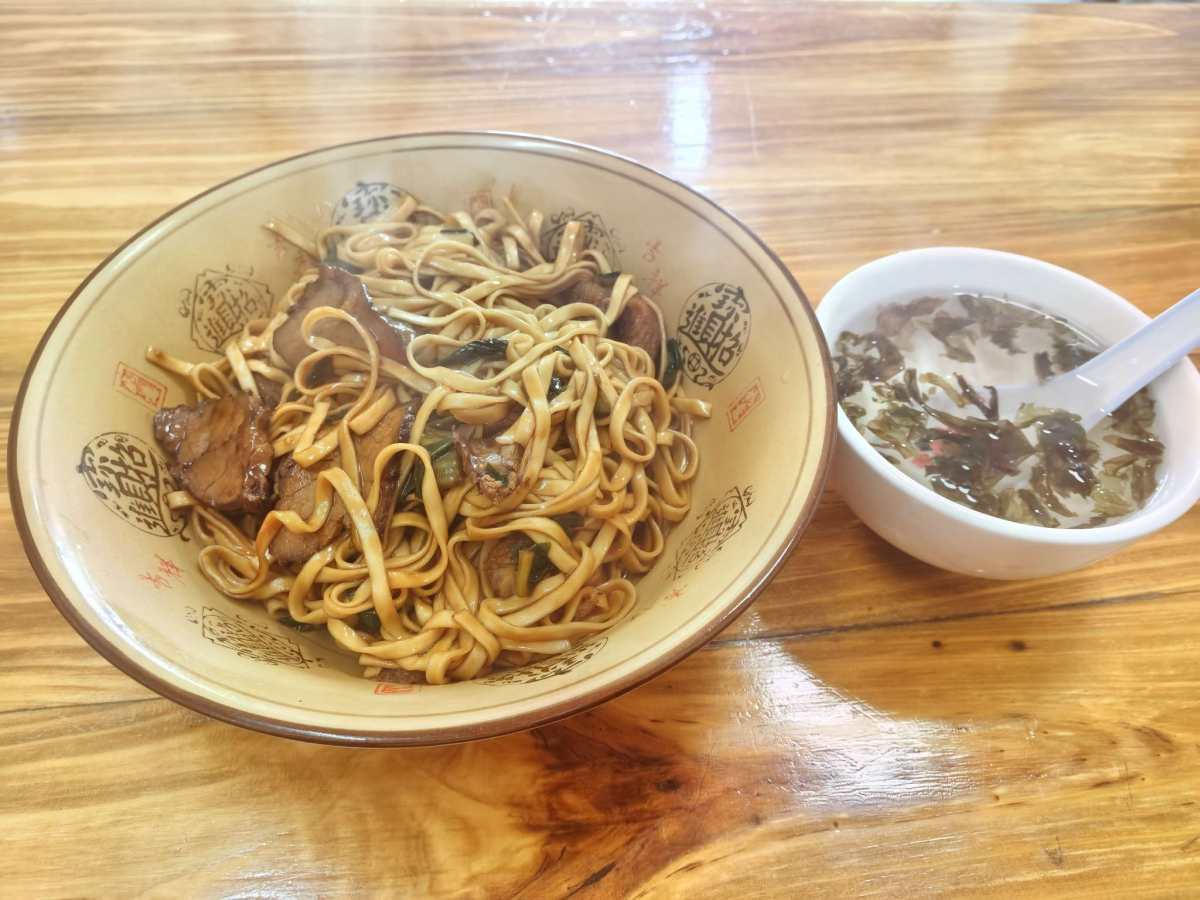 🌸最近天气太冷了，中午特别容易没有胃口，这个时候走动走动，