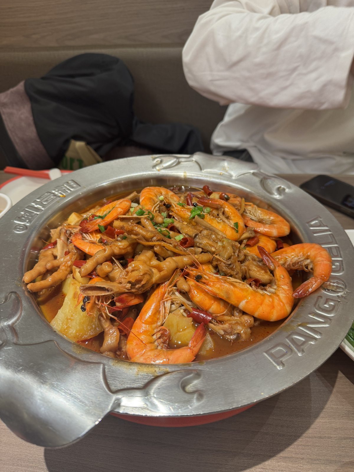 长假后的工作日，是最难熬的，但是没有什么是美食不能**的，奶