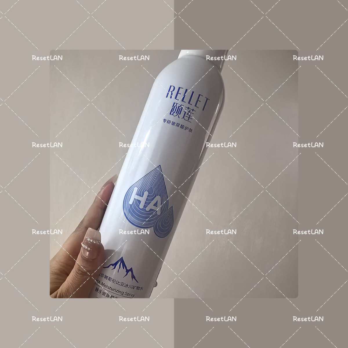 我感觉基本上这个颐莲的保湿喷雾可能人手好几瓶吧， 反正现在我