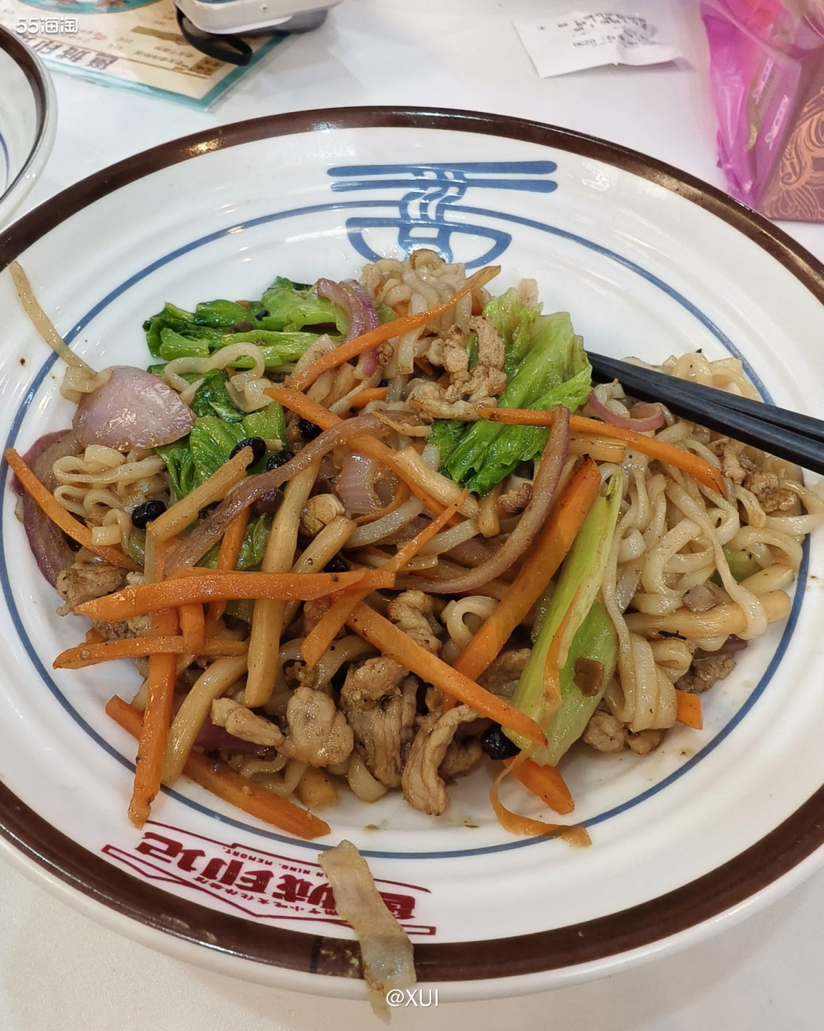 到达南宁的第一天，去了青秀山和三街两巷，消耗巨大，在三街两巷