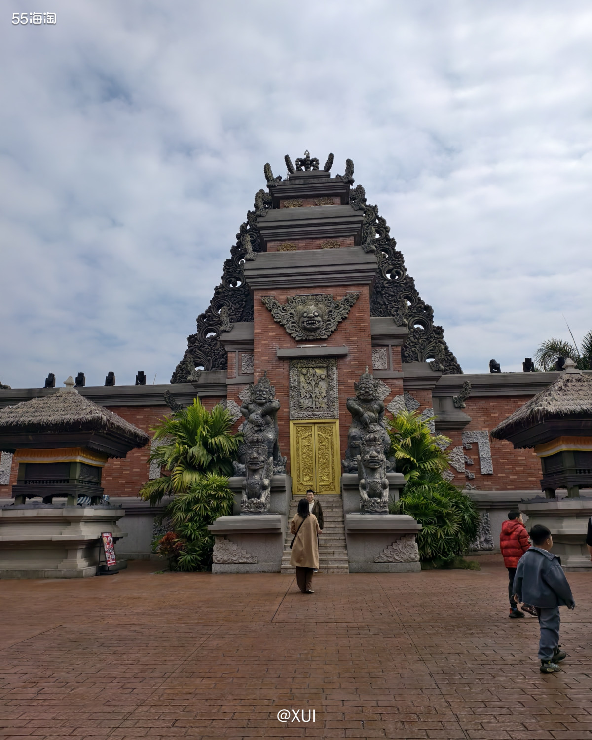 因为朋友对南宁方特的主题比较感兴趣，第二天就去了这里，做攻略