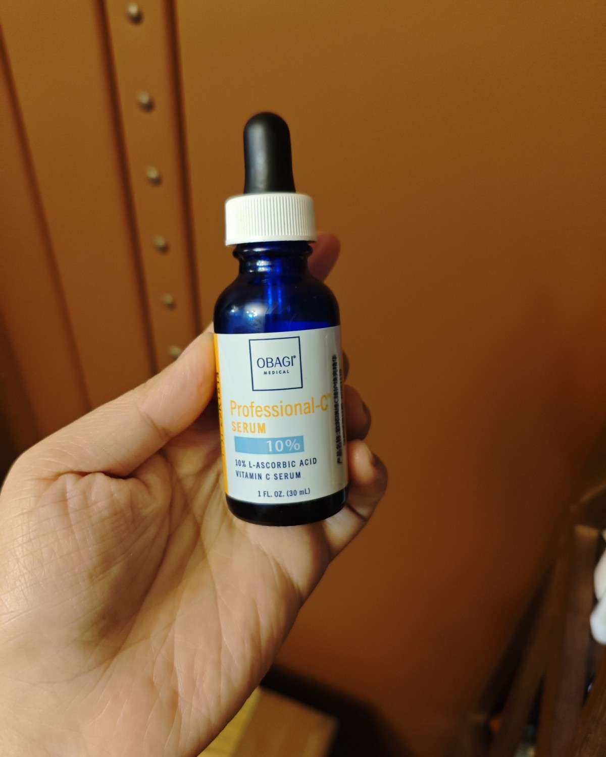 Obagi也是之前跟修丽可仙丽施其名的厉害的vc精华，我之前