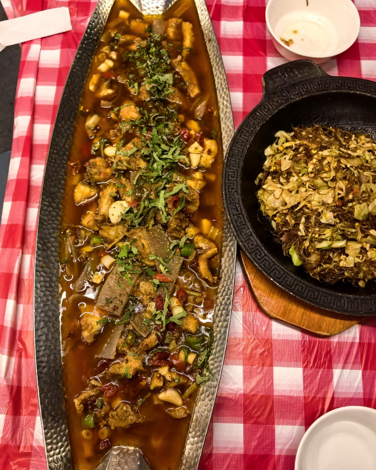 酱油应该是最爱吃肥肠的城市之一了吧？ 几乎这个城市，每家店感