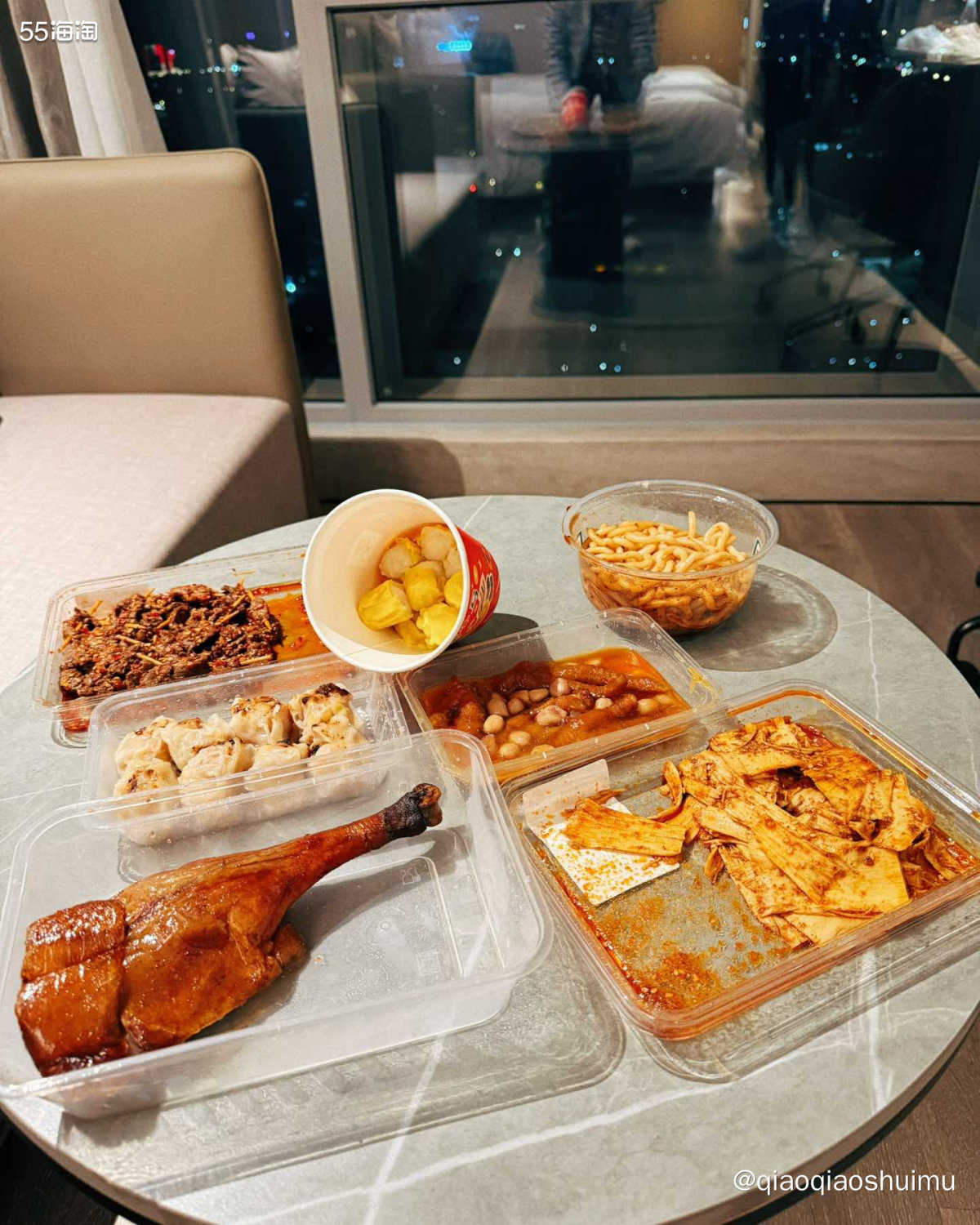 到广州已经八点多，到酒店都九点多，可我的外卖已经先我一步到了